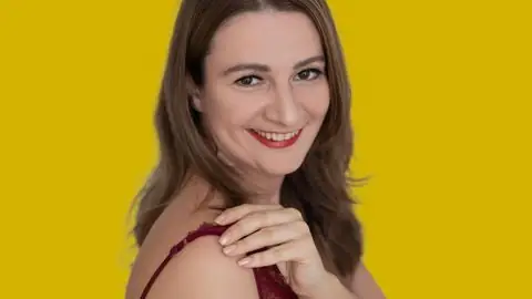 BellaGoldis