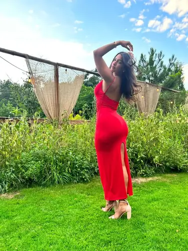Gaby Rios - findom