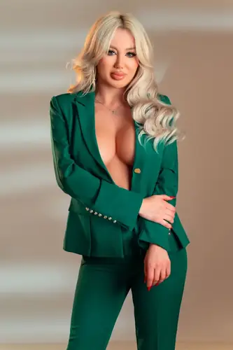 AlexaEvans - cuckold