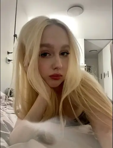 Alice - ass