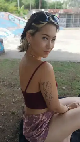 Alma Bella - brunette