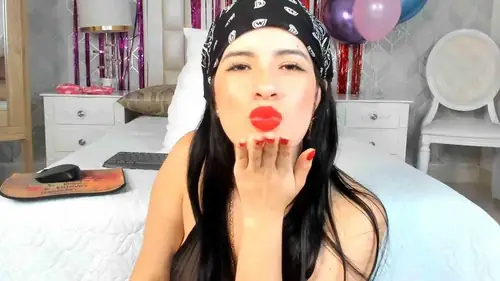 lola cute - feet