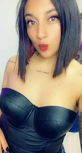 Miss Mia - femdom