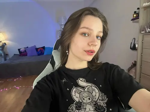 Monica - piercing