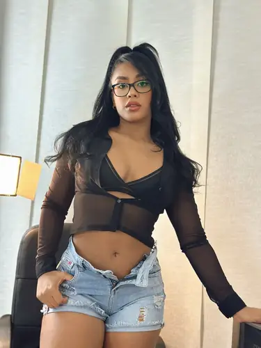 YURAA - ebony