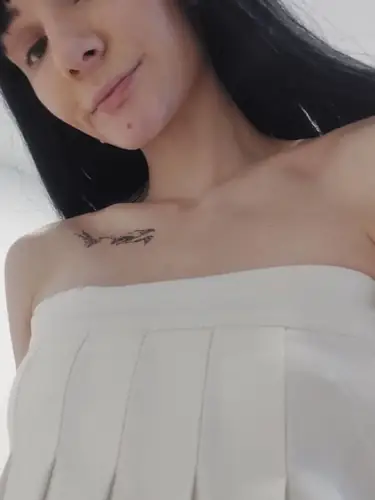 Lilli_flower - brunette