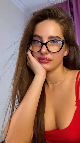 Kelly - topless