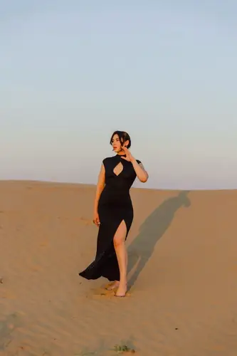BellaForbs - brunette