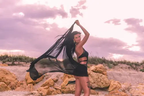 8. AmyChristie - beauty