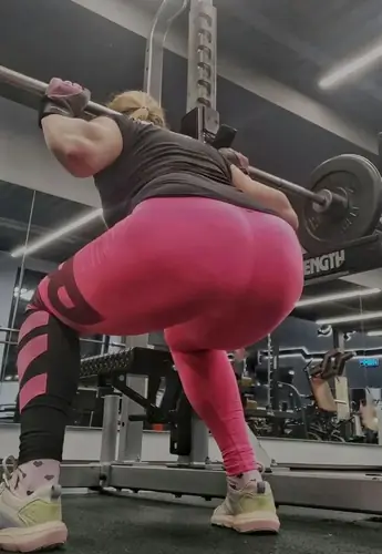 Muscle Barbie - bigass