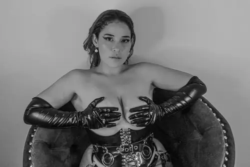 Tess - latina